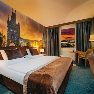 4* Hotel Plaza